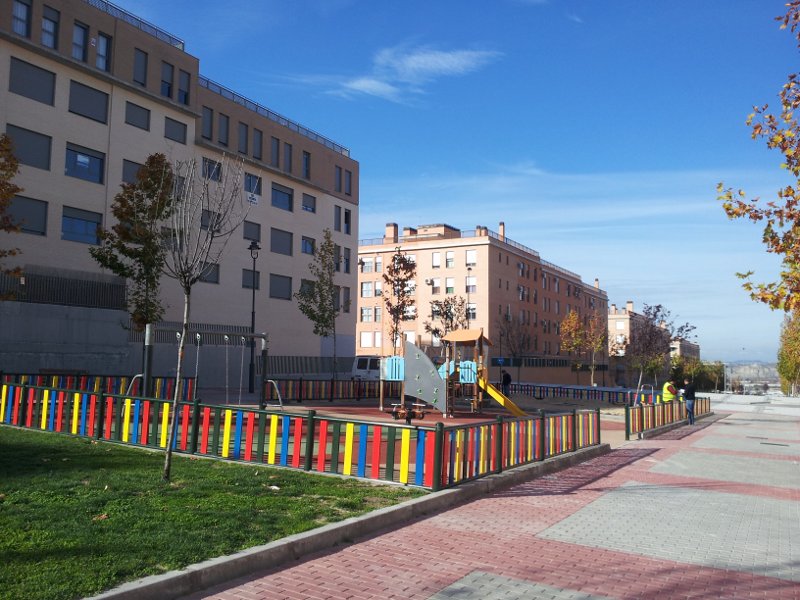 VALLA EN PARQUE INFANTIL DESPUES